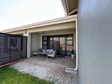 4 Unit Townhouse Complex