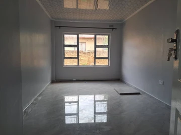 3 Bedroom Flat & Apartment