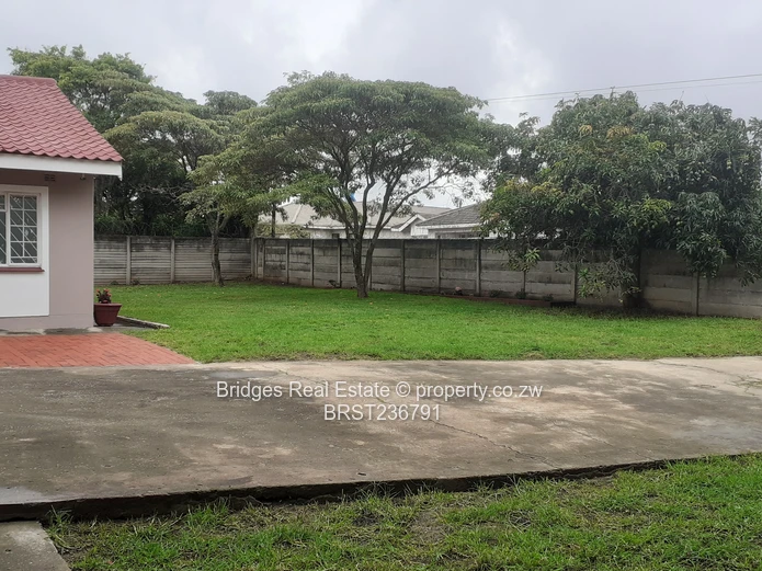 4 bed house to behold and live in ! 