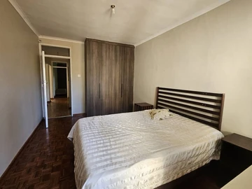 3 Bedroom Flat & Apartment
