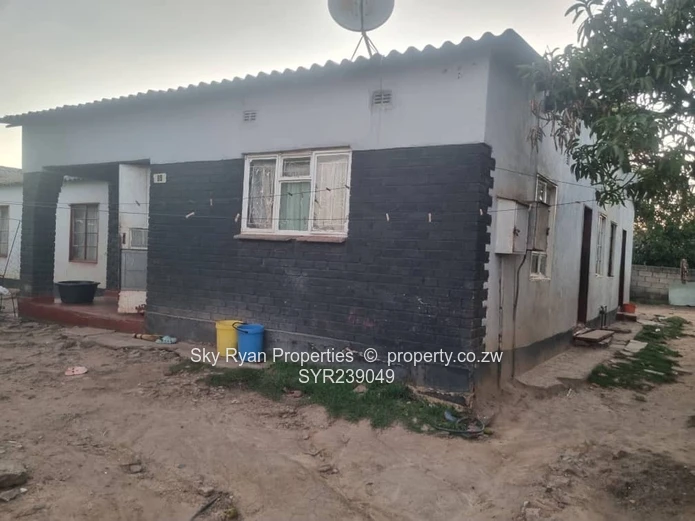 Mufakose House For Sale