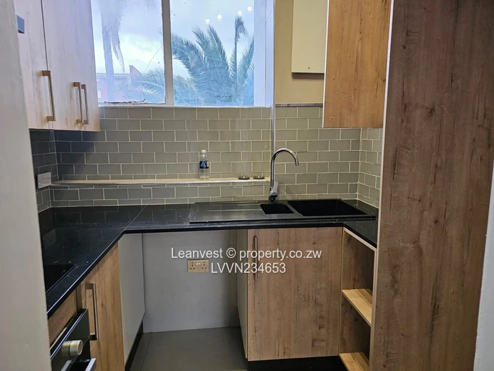 Upper Avenues Flat To Let 