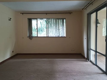 3 Bedroom Flat & Apartment