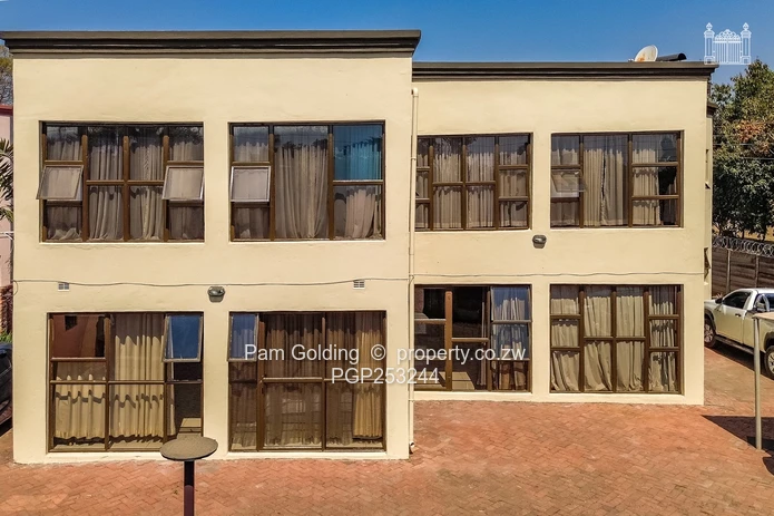 Unique Dual-Apartment Property