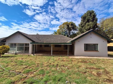Prime Property in Highlands with Main Road Frontage 
