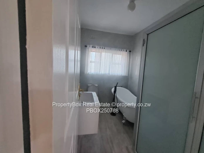 Chisipite, 3 bed Cluster Demo House for sale! 