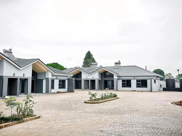 3 Bedroom Townhouse Complex