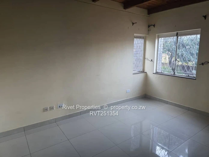 Avondale Garden Flat