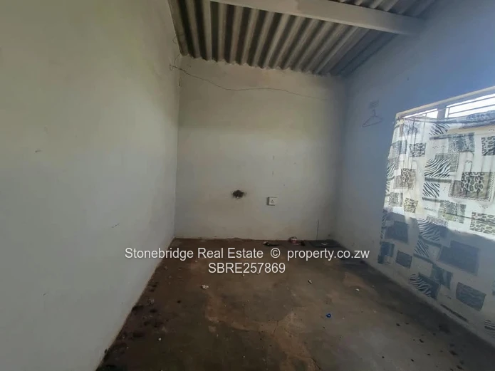 3 Bedroomed House on 1.045Ha in Douglasdale For Sale