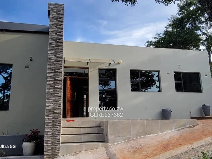 Borrowdale Carrick Creagh Estate 3 Bed Cottage