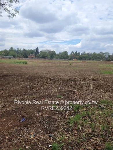 Old Marlborough 800- 1000sqm stands 