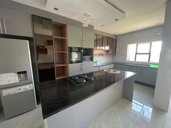 5 Bedroom House