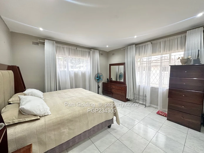 Cosy 3 Bedroom home - Greendale 