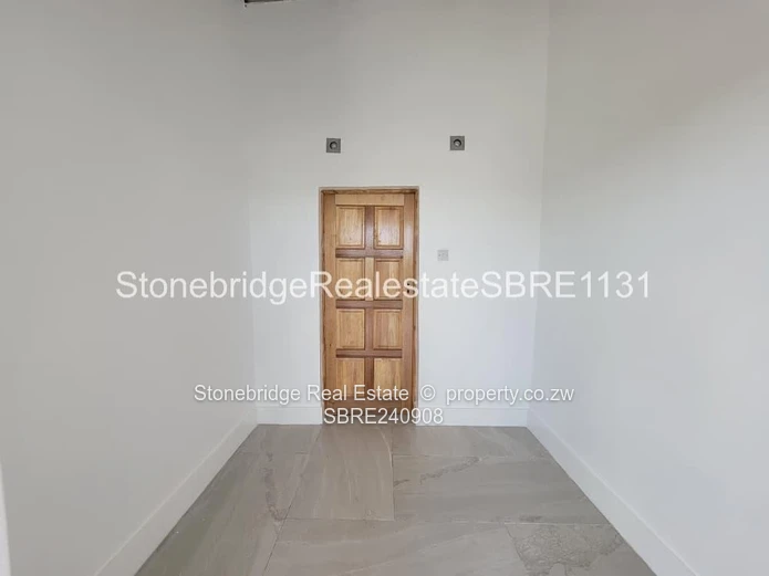 Modern 3 Bedroomed house in Hopelyn for sale