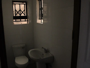 2 Bedroom Flat & Apartment