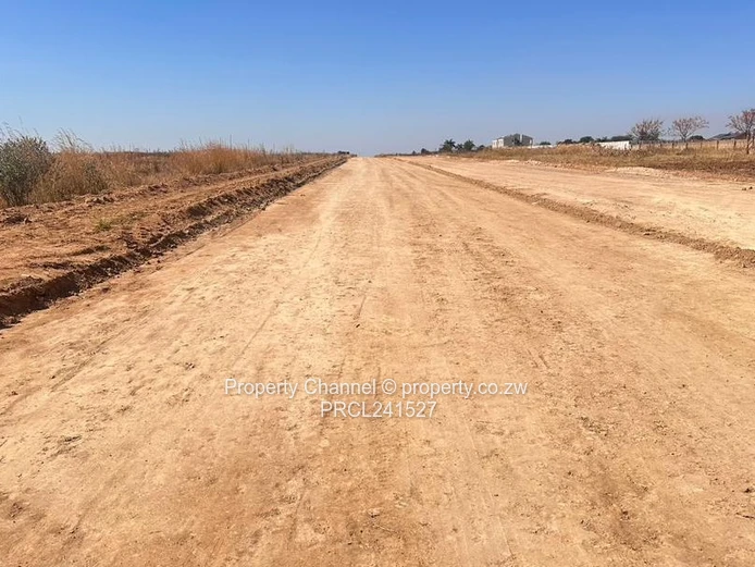 800m² Plot on Quiet Paved Road, Zimre Park East