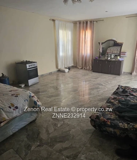 16ha farm with a 5Bed house in Beatrice, 250k, Ready for deeds  (Sole Mandate)