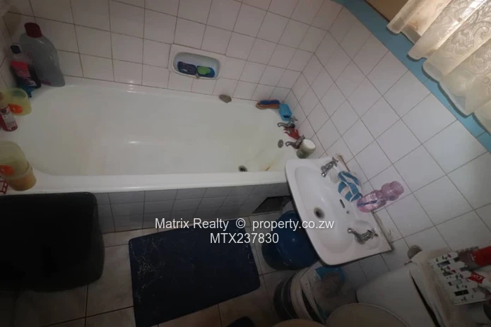 1 Bedroom Flat for Sale in Harare CBD