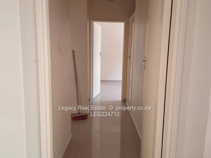 Stirling Heights 2-Bedroom Flat for Rent – Avenues