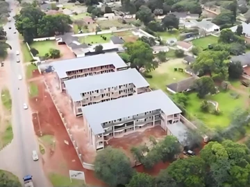 2 Bedroom Flat & Apartment