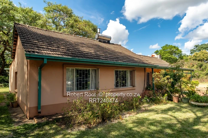 7,729sqm Near Major Routes With Good Borehole (Sole Mandate)