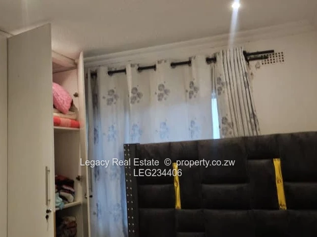 Sally Mugabe – Solid Family Home on 2000sqm for Sale