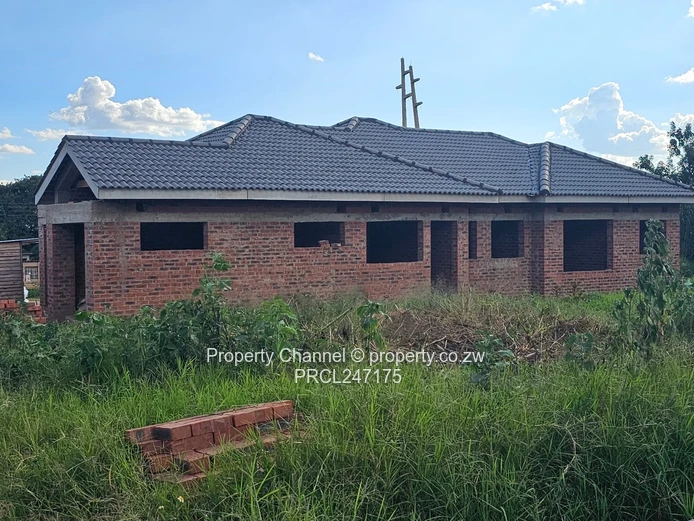 Tiled-Roof 4-Bed Brick Shell on 304 sqm, Parkview