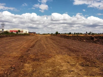Commercial & Industrial Land