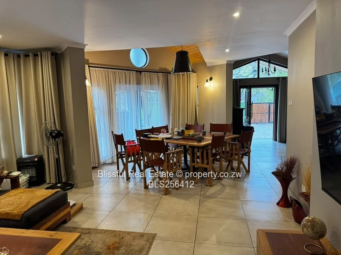 4 bedroom house for sale in Chisipite, Harare