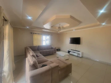 8 Bedroom House