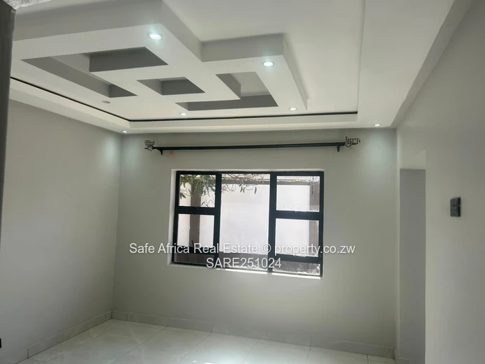 4 BEDROOM HOUSE TO LET | ZIMRE PARK, NEAR MUTARE ROAD - $700pm