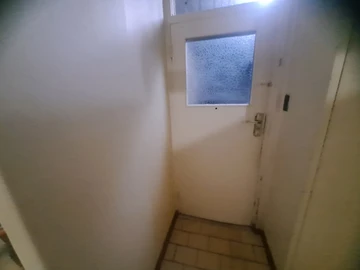 1 bedroomed flat for sale