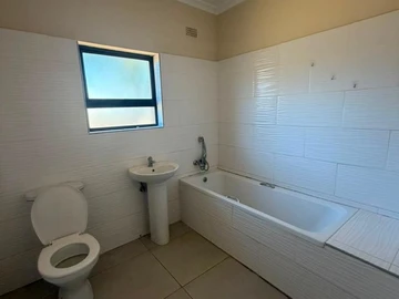 2 Bedroom Garden Flat