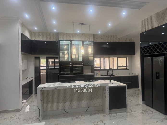 Borrowdale Quinngton house to rent  (Sole Mandate)