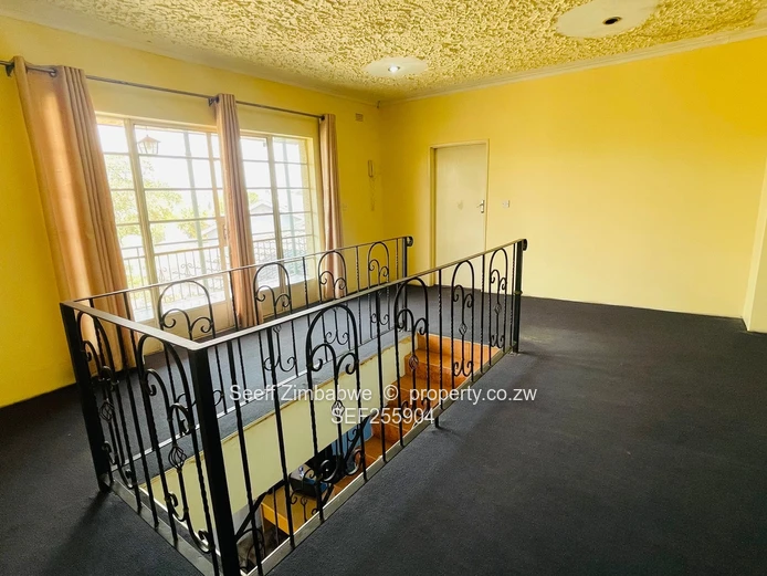 5 Bedroom House For Sale In Old Windsor Ruwa (Sole Mandate)