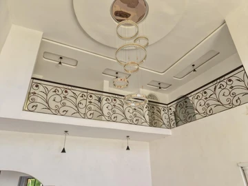 6 Bedroom Flat & Apartment