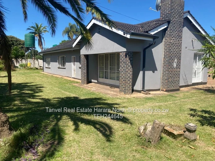 For Sale MABELREIGH SUNRIDGE with Harare Drive Road Frontage $190k  .