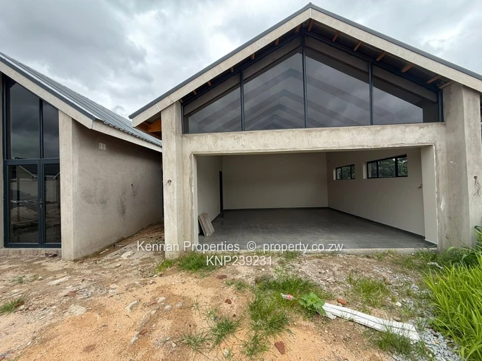 Modern 4-Bed Apartment in Greengrove — 500m² Stand