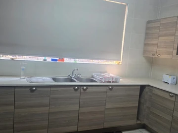 3 Bedroom Flat & Apartment