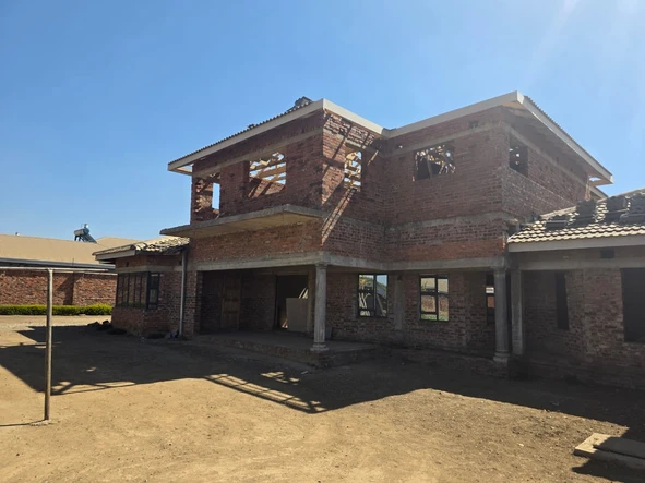 6 Bedroom House