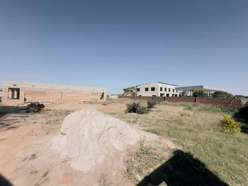 Commercial & Industrial Land