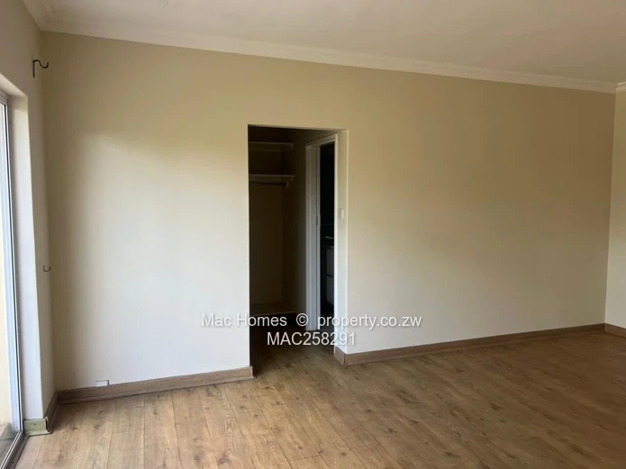 MT PLEASANT - 10 Bedroom Upmarket Mansion 