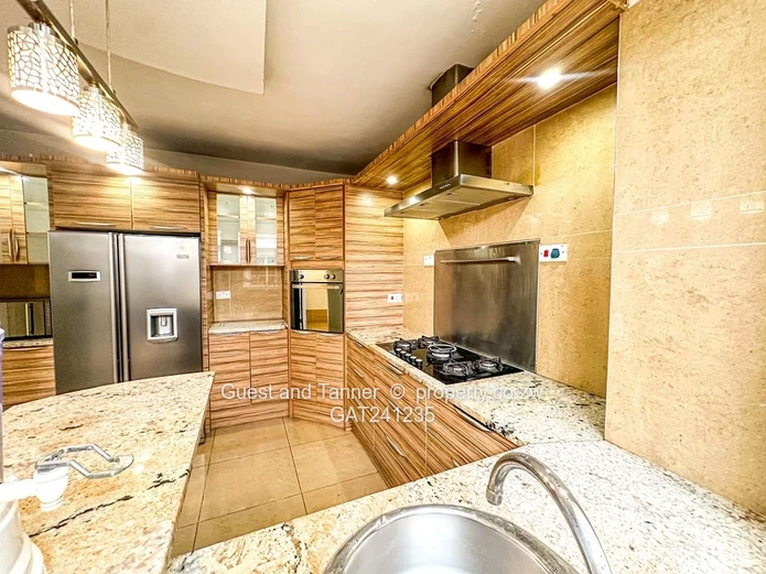 3-Bedroom flat For Sale in Upper Avenues 