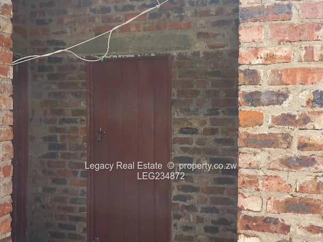 Sandton Phase 2 Corner Stand with Cottage .