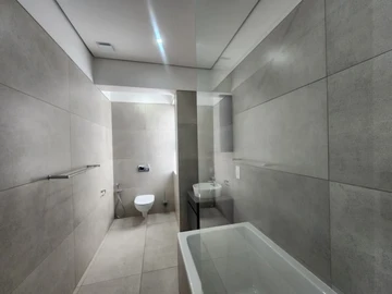 4 Bedroom Garden Flat