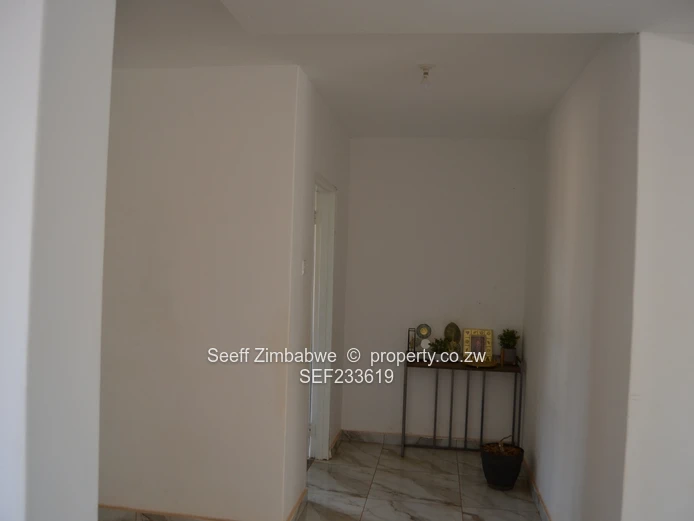 Stunning 5-Bedroomed House In Mtpleasant Heights