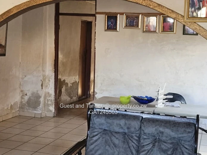 Zengeza 4 Extension - Six Bedroom House for Sale