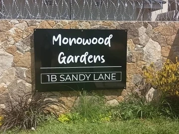 2 Bedroom Flat & Apartment