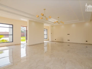 5 Bedroom House