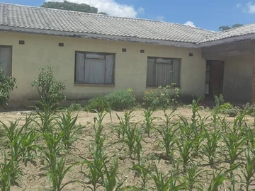 Fixer upper 4-Bedroom Family Home on Richmond Plot in Bulawayo